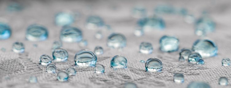 Los Cobollos Impermeabilizantes gotas de agua sobre tela impermeable 